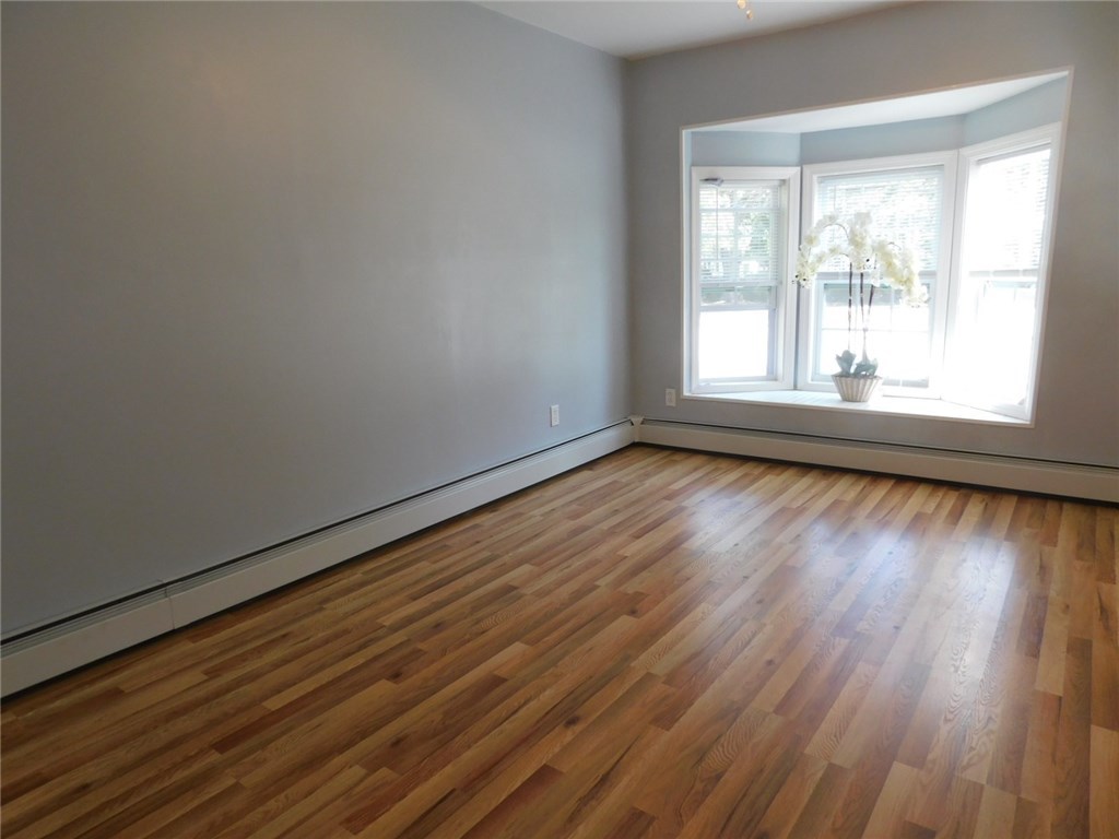 1005 West Shore Road Warwick, RI 02889 - Photo 4 of 17