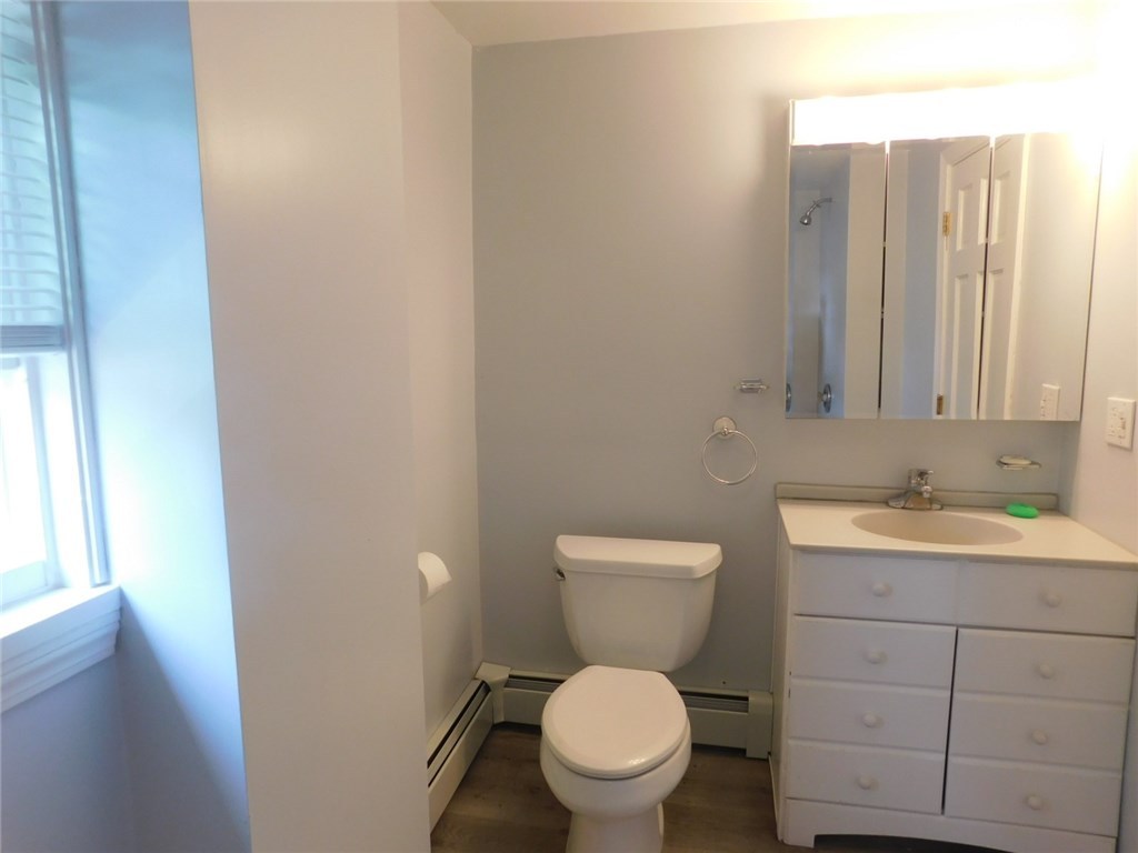 1005 West Shore Road Warwick, RI 02889 - Photo 6 of 17