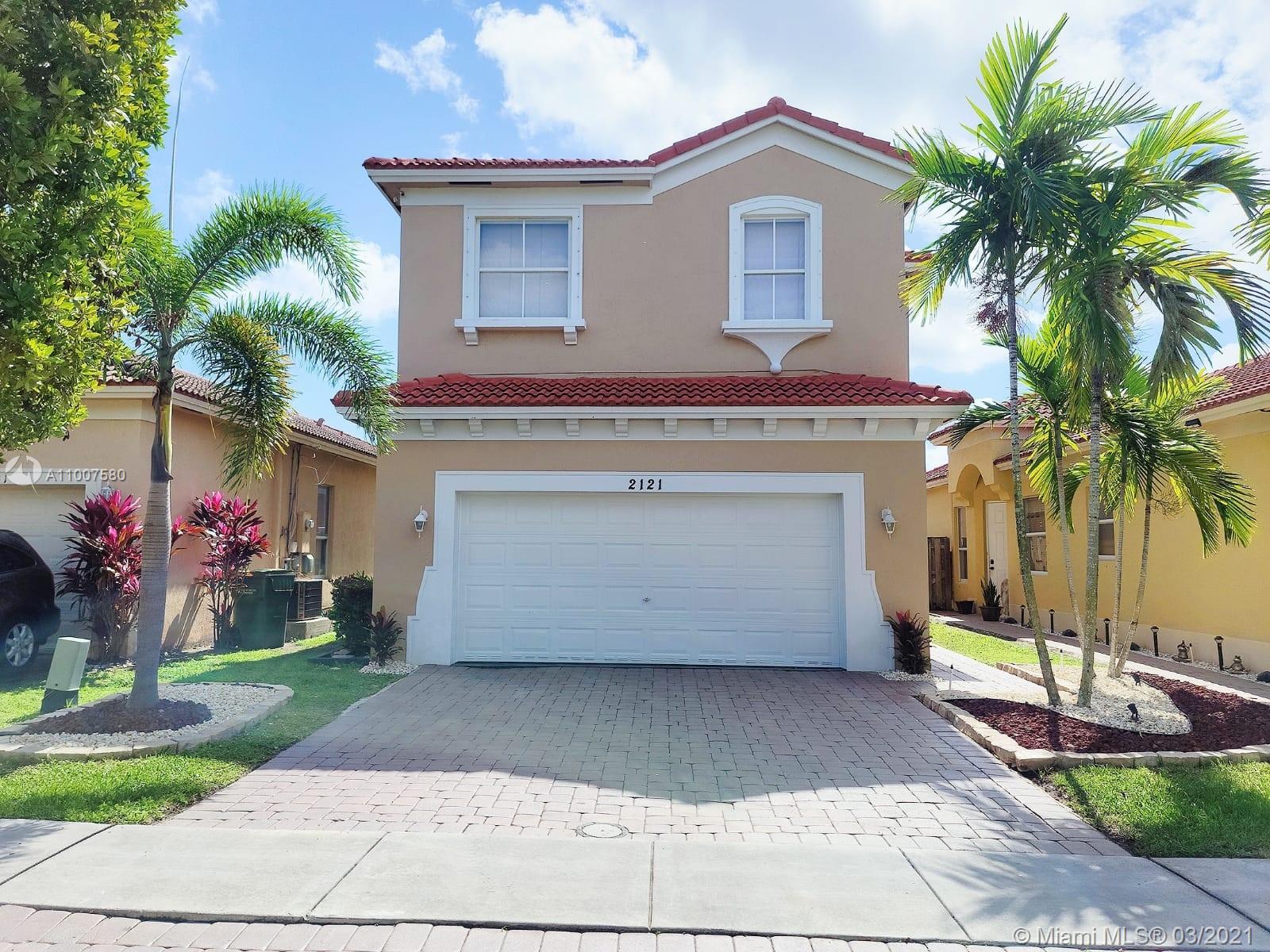 2121 Northeast 37th Terrace Homestead, FL 33033 - Photo 2 of 47