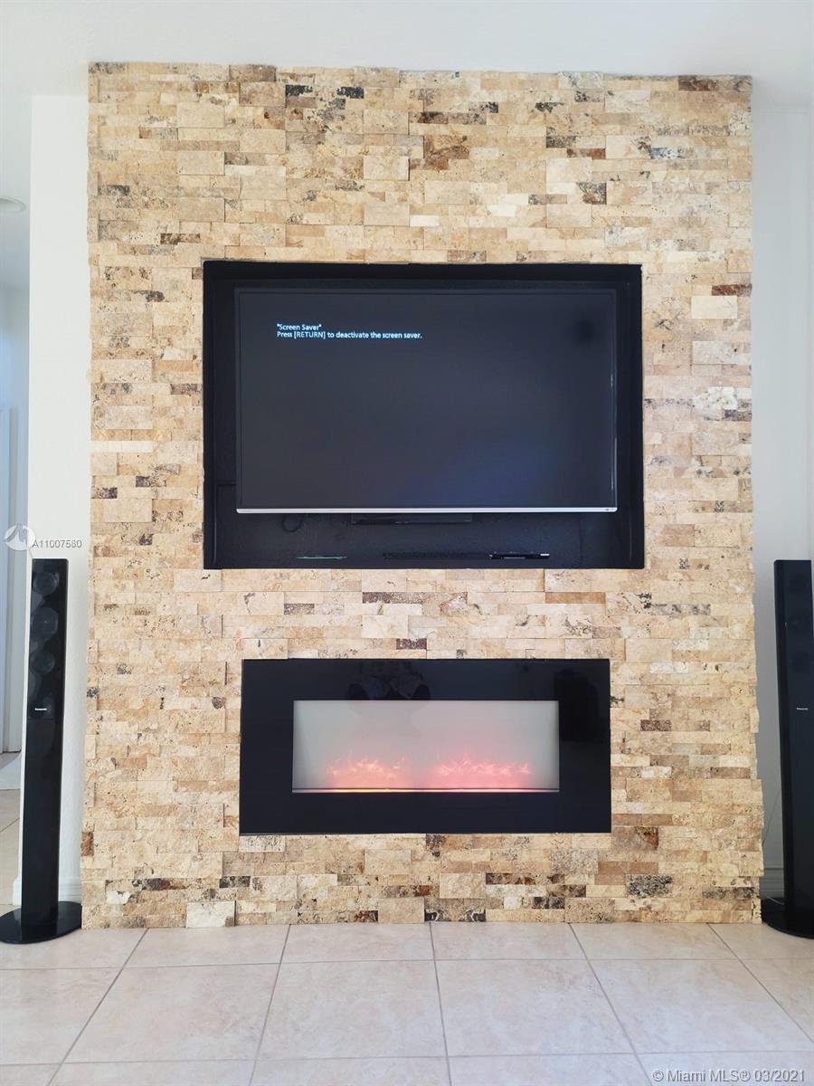 2121 Northeast 37th Terrace Homestead, FL 33033 - Photo 5 of 47