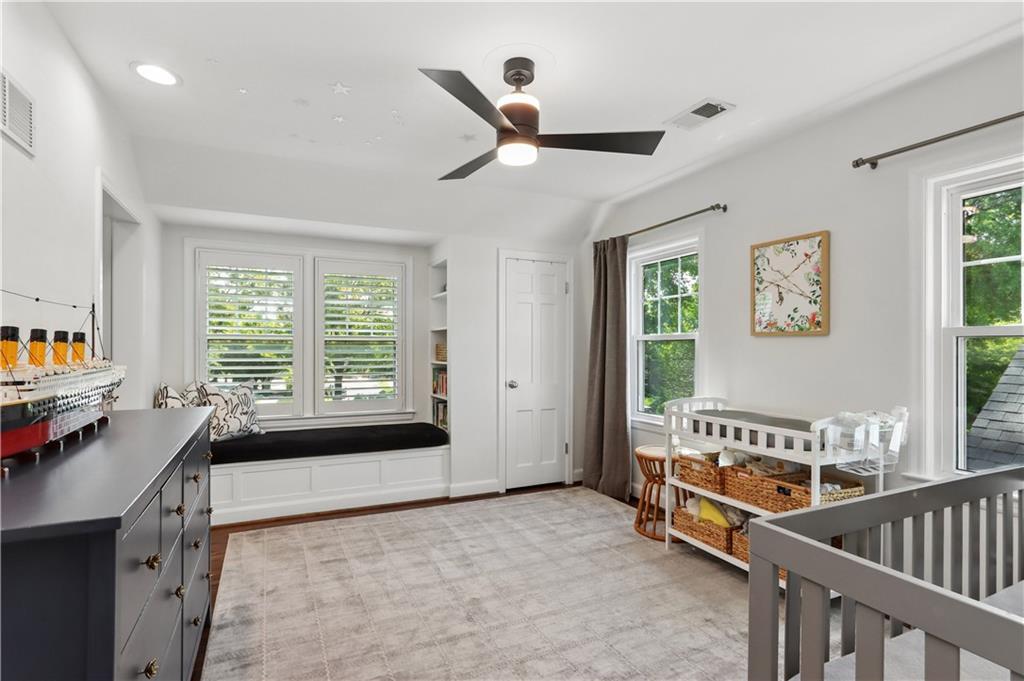 6920 Edgevale Road Kansas City, MO 64113 - Photo 24 of 36