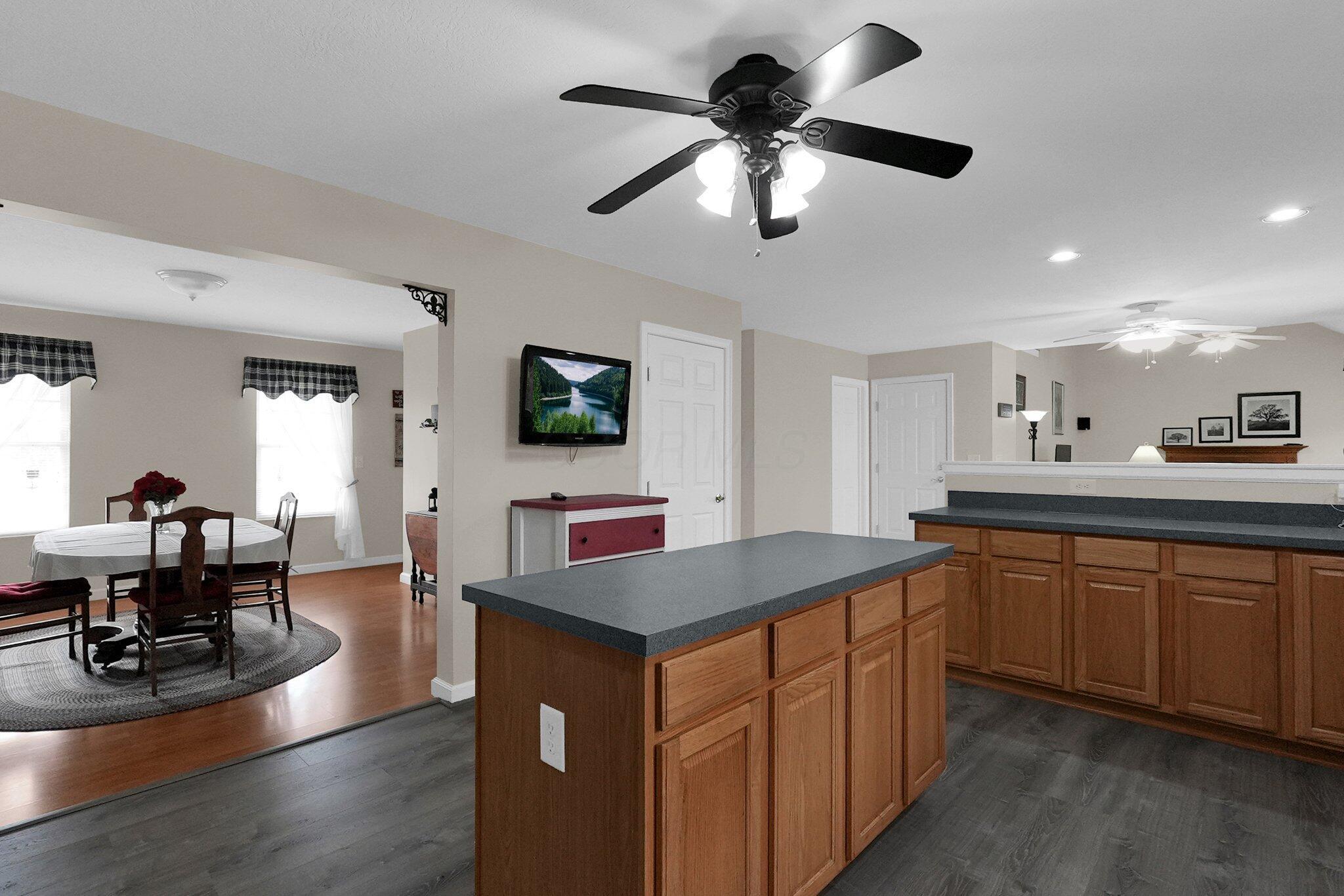 11310 Dingess Road Circleville, OH 43113 - Photo 11 of 44 10-web-or-mls-11310-dingess-rd