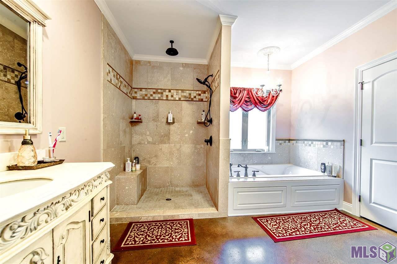 286 Choctaw Road Thibodaux, LA 70301 - Photo 7 of 13 Master Bath