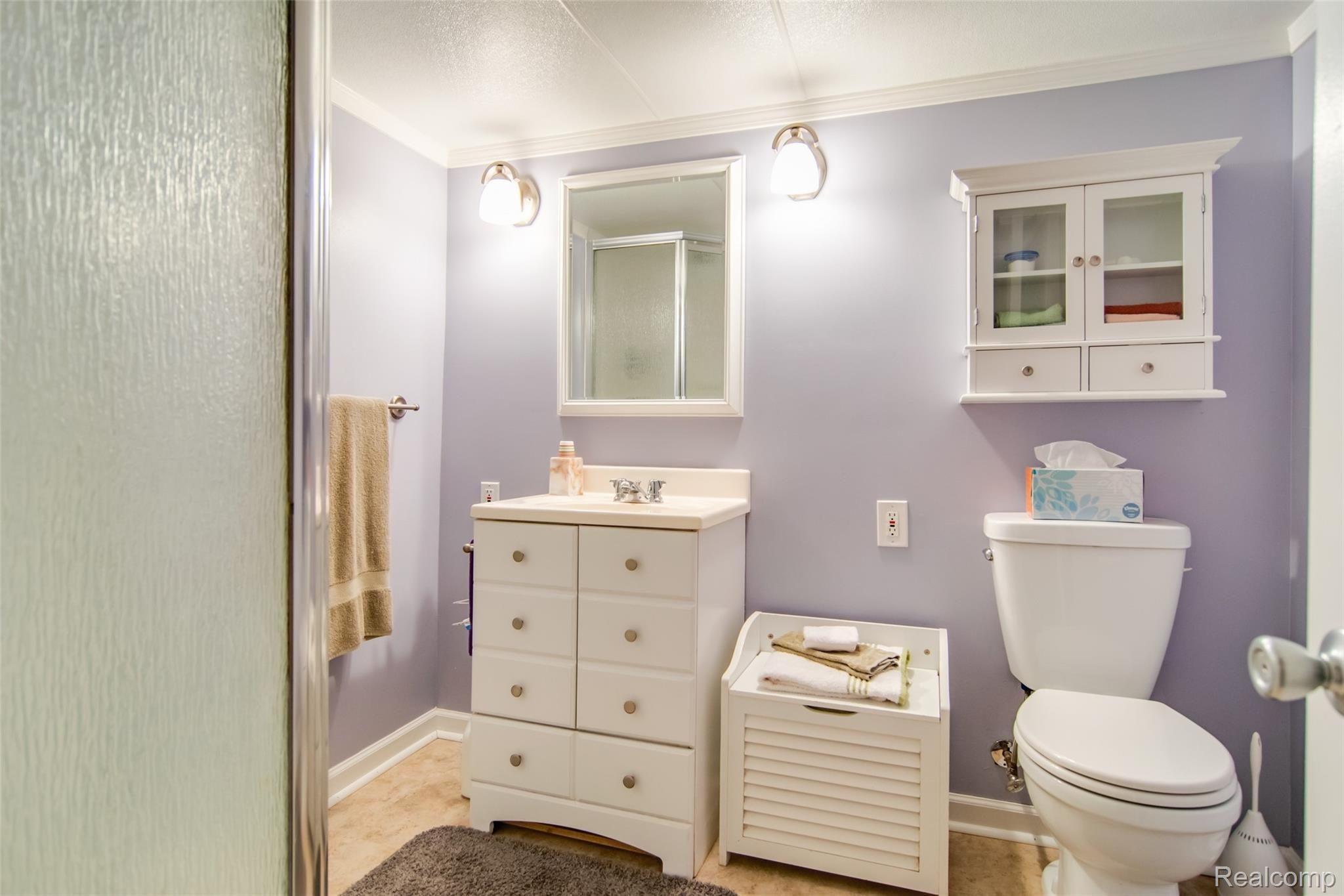 19067 Norwich Road Livonia, MI 48152 - Photo 16 of 24 _DSC0140Enfused.jpg