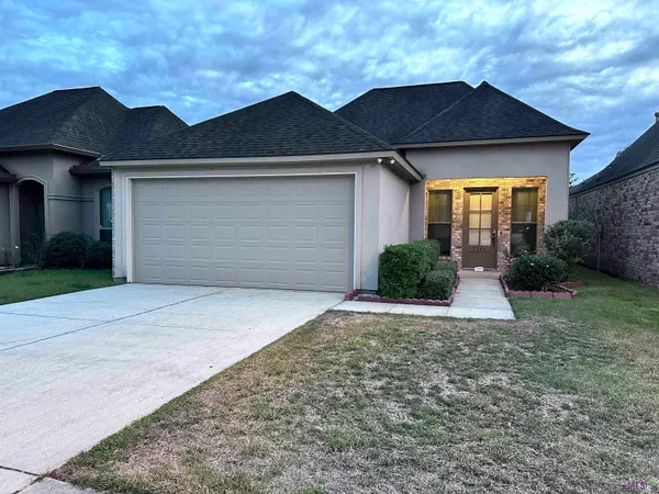 $2,500 | 7814 Seville Court, Baton Rouge, LA 70820