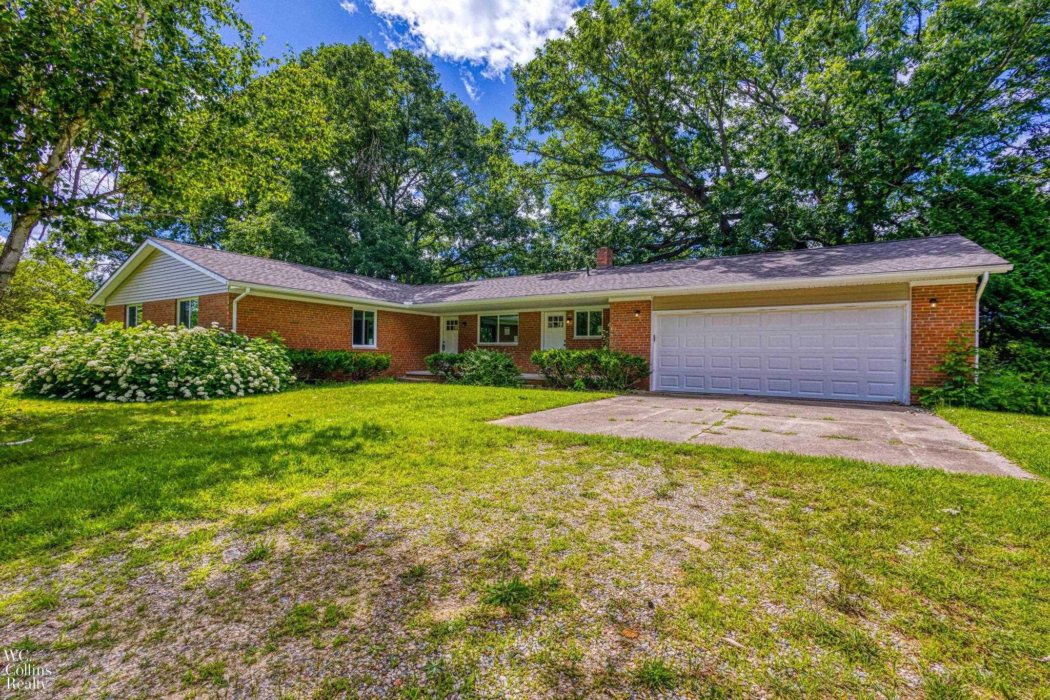 1621 Fish Lake Road Lapeer, MI 48446 - Photo 2 of 52