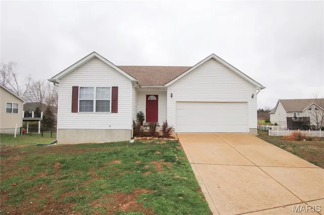 $239,900 | 689 Antler Court, Sullivan, MO 63080
