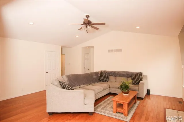 $239,900 | 689 Antler Court, Sullivan, MO 63080