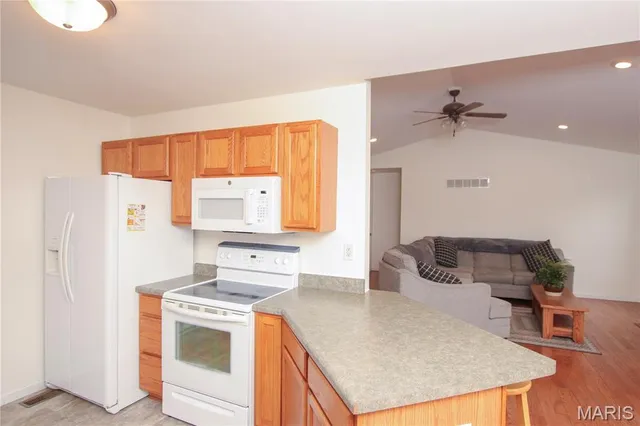 $239,900 | 689 Antler Court, Sullivan, MO 63080