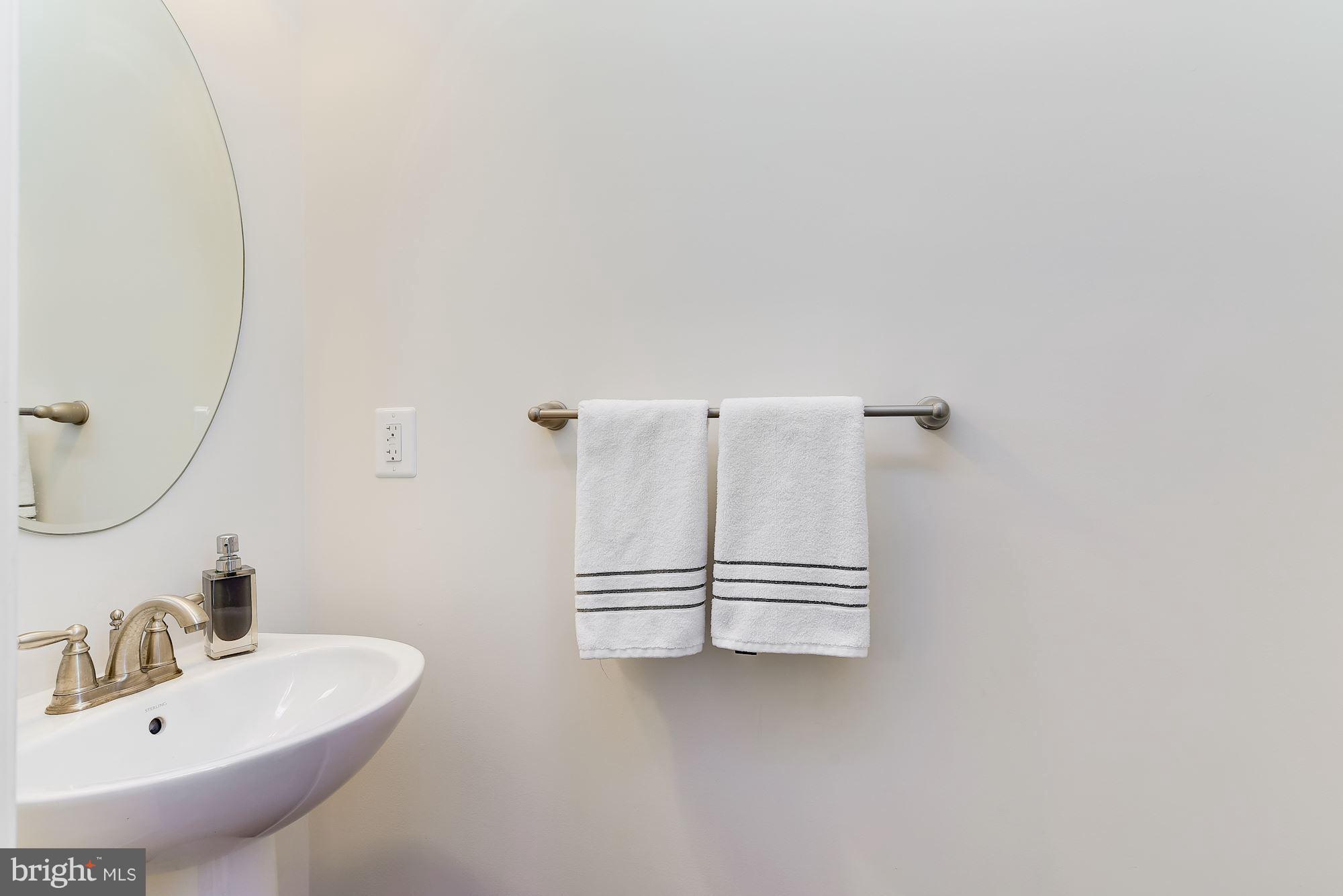 7306 Summit Rock Road Elkridge, MD 21075 - Photo 13 of 27 Powder Room