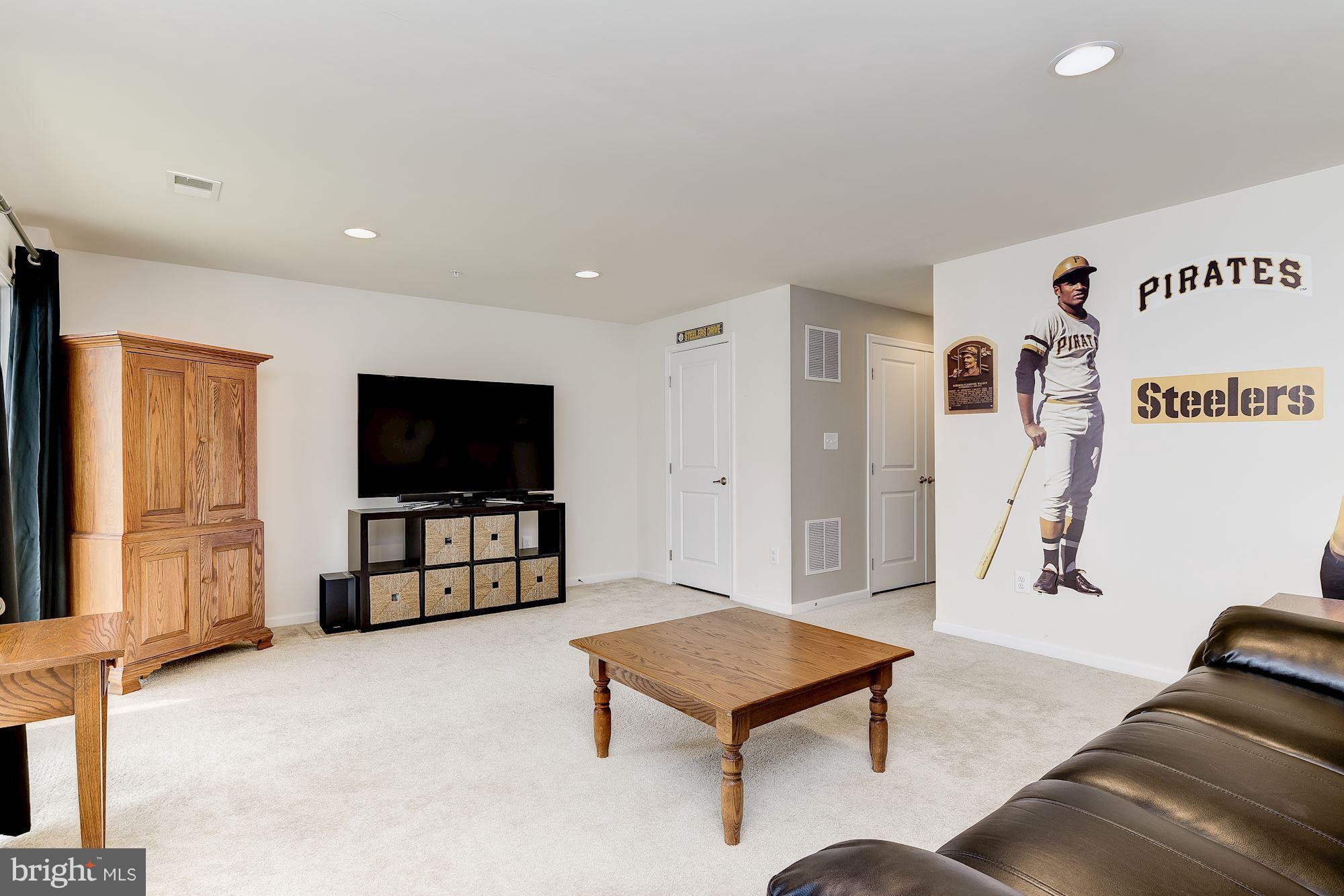 7306 Summit Rock Road Elkridge, MD 21075 - Photo 24 of 27 Family Room