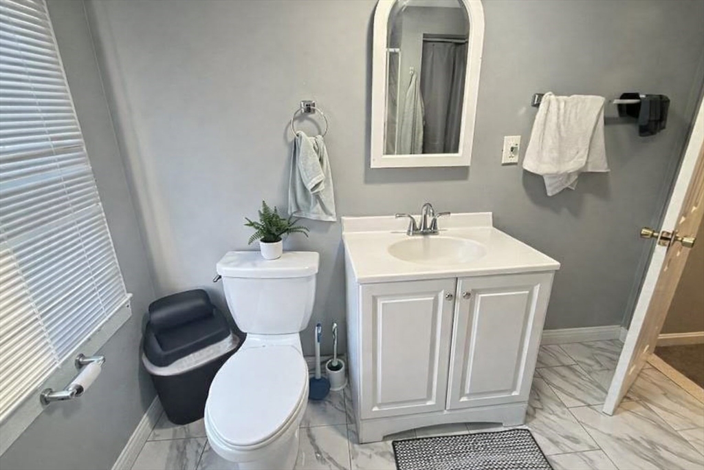 23 Stillman Street Framingham, MA 01702 - Photo 19 of 35