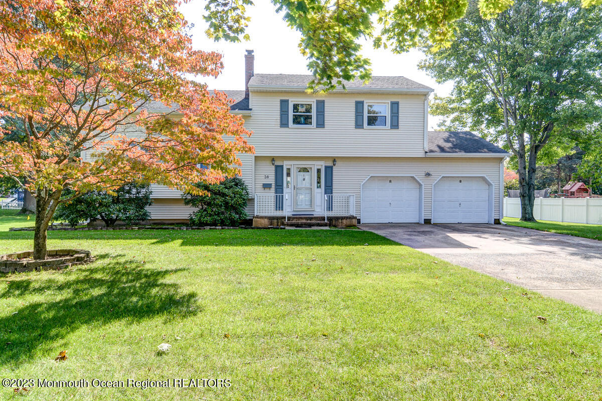 38 Ryan Boulevard Freehold, NJ 07728 - Photo 1 of 22 001 - Small