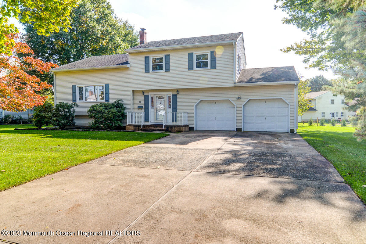 38 Ryan Boulevard Freehold, NJ 07728 - Photo 2 of 22 002 - Small