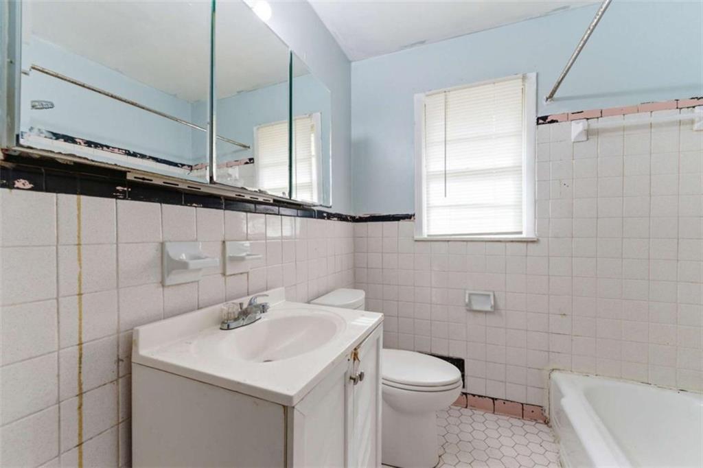 1820 Smyrna Road Southwest Conyers, GA 30094 - Photo 11 of 20