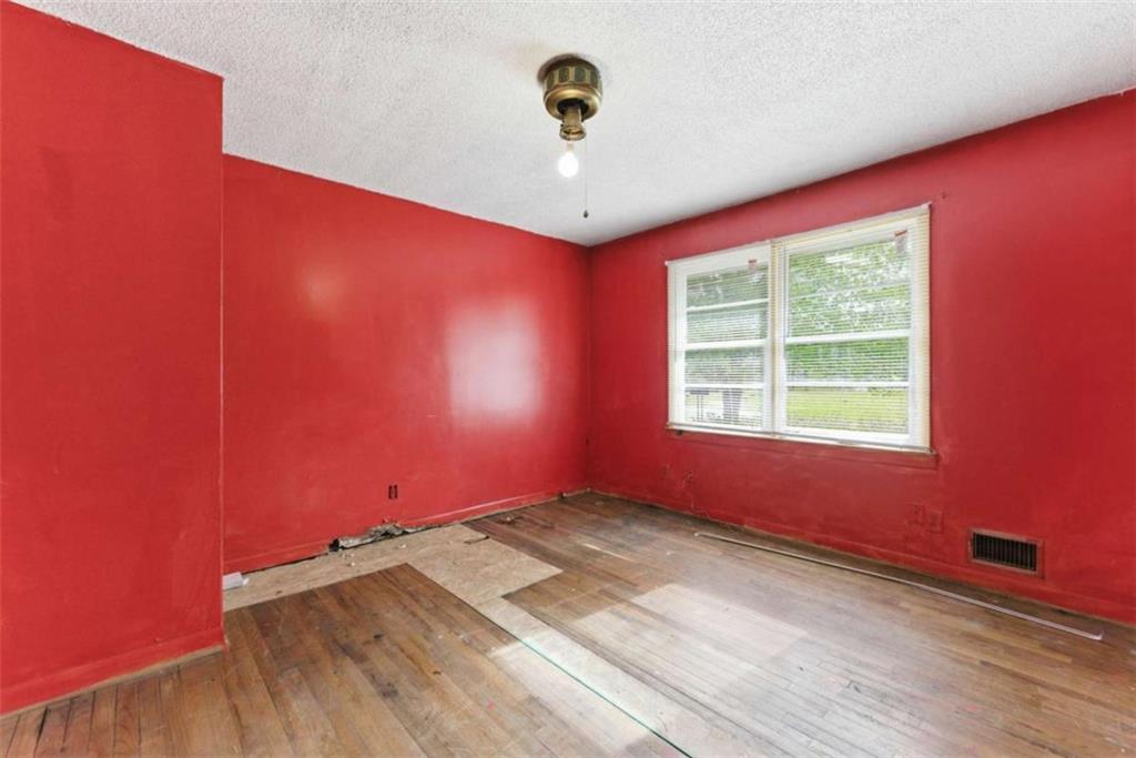 1820 Smyrna Road Southwest Conyers, GA 30094 - Photo 16 of 20