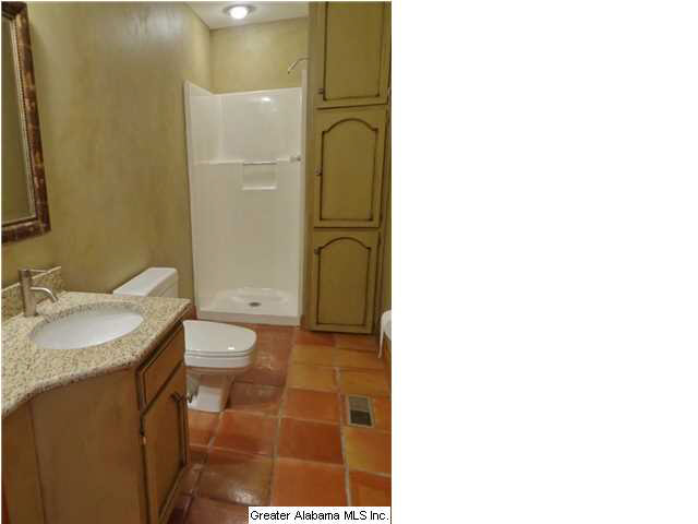 1079 Crest Road Leeds, AL 35094 - Photo 14 of 32