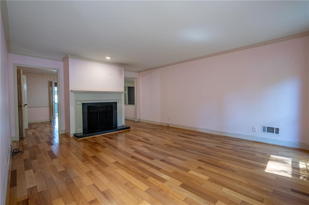 1510 September Chase Decatur, GA 30033 - Photo 6 of 32 Gallery Image 6