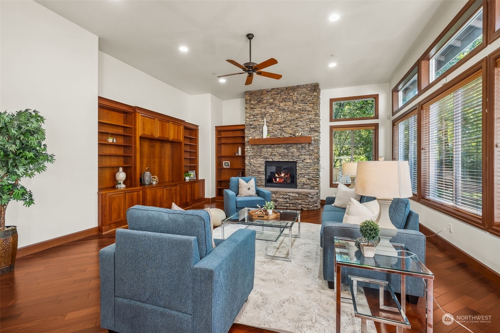 22836 Peter Grubb Road Southeast Renton, WA 98058 - Photo 13 of 35 Gallery Image 13
