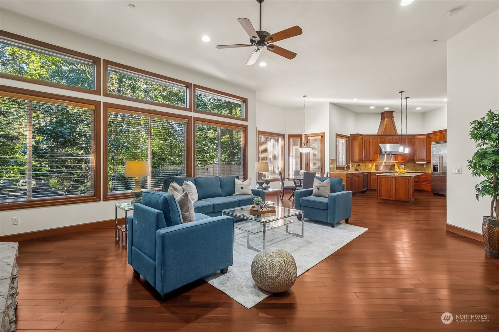22836 Peter Grubb Road Southeast Renton, WA 98058 - Photo 14 of 35 Gallery Image 14