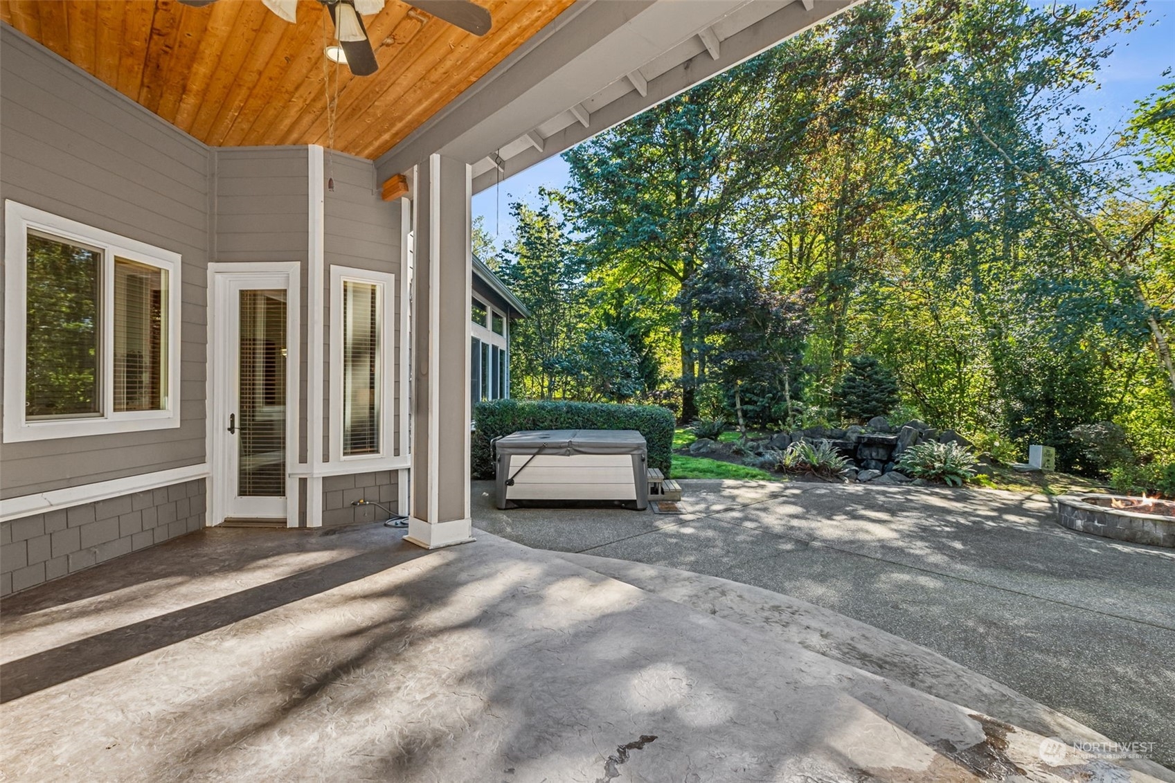 22836 Peter Grubb Road Southeast Renton, WA 98058 - Photo 27 of 35 Gallery Image 27