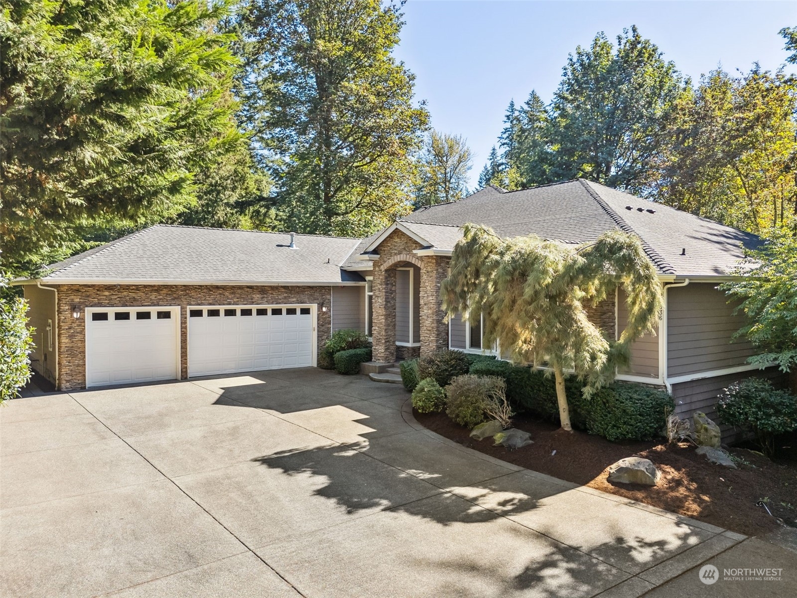 22836 Peter Grubb Road Southeast Renton, WA 98058 - Photo 34 of 35 Gallery Image 34