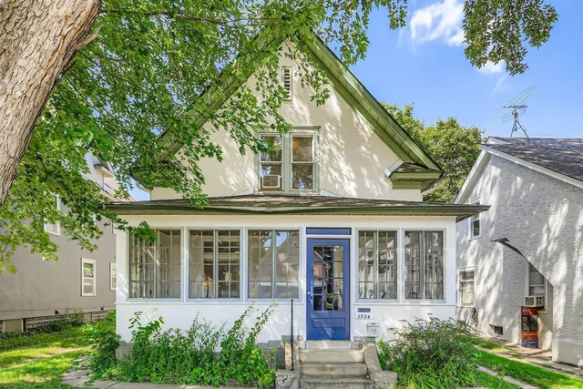 $1,895 | 1834 Fillmore Street Northeast, Unit 2, Minneapolis, MN 55418