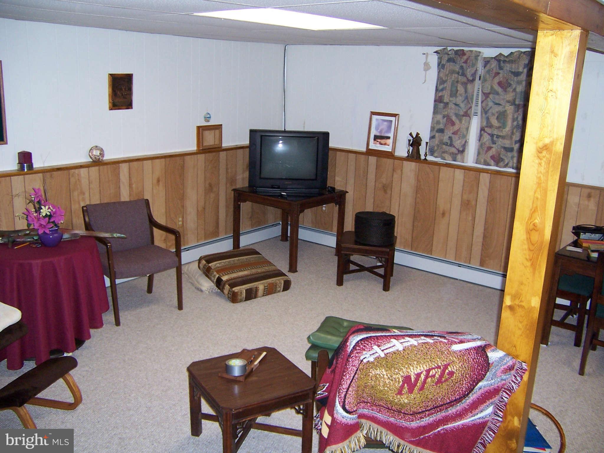 1524 Pine Road St. Leonard, MD 20685 - Photo 9 of 12 Family Room