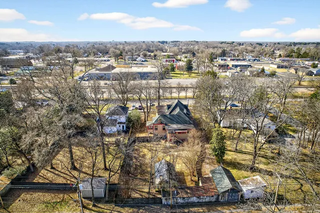 $349,900 | 408 Northeast Atlantic Street, Tullahoma, TN 37388