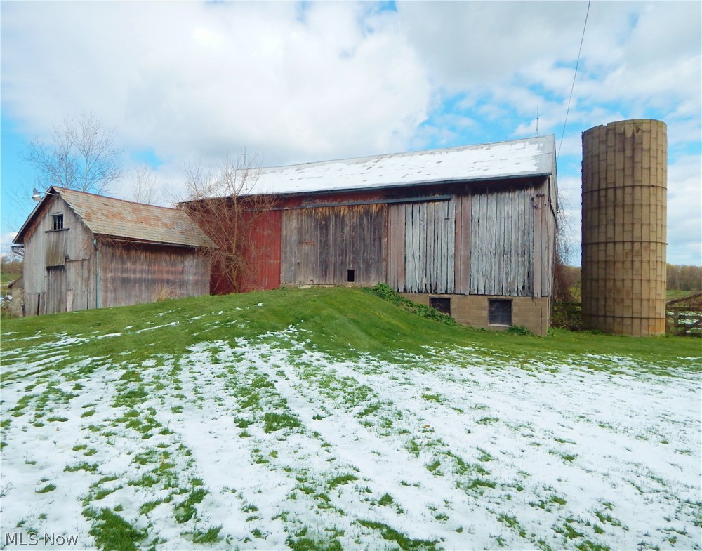 7825 Neff Road Medina, OH 44256 - Photo 3 of 31 Gallery Image 3
