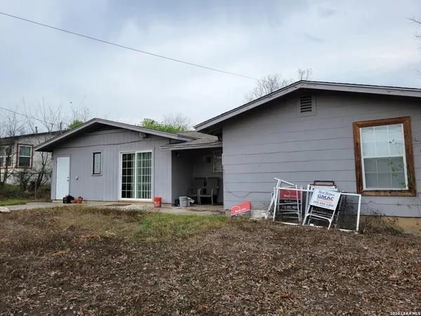 $1,500 | 558 Adrian Drive, San Antonio, TX 78213