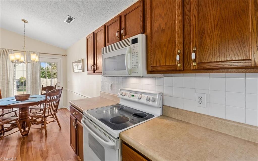 6807 Rangecrest Road Belews Creek, NC 27009 - Photo 8 of 32 Gallery Image 8