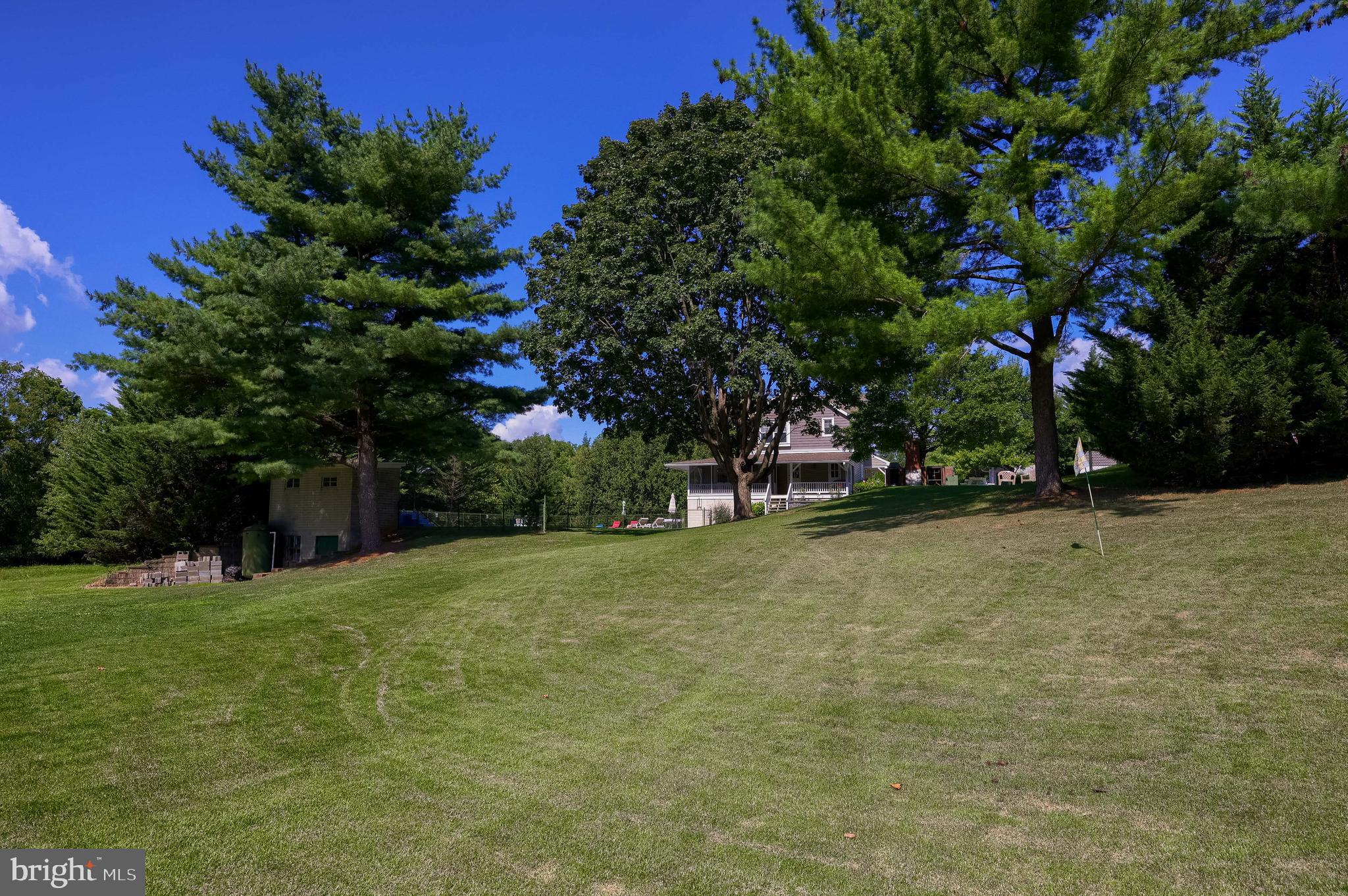 914 Meadowbreeze Lane Lititz, PA 17543 - Photo 17 of 37