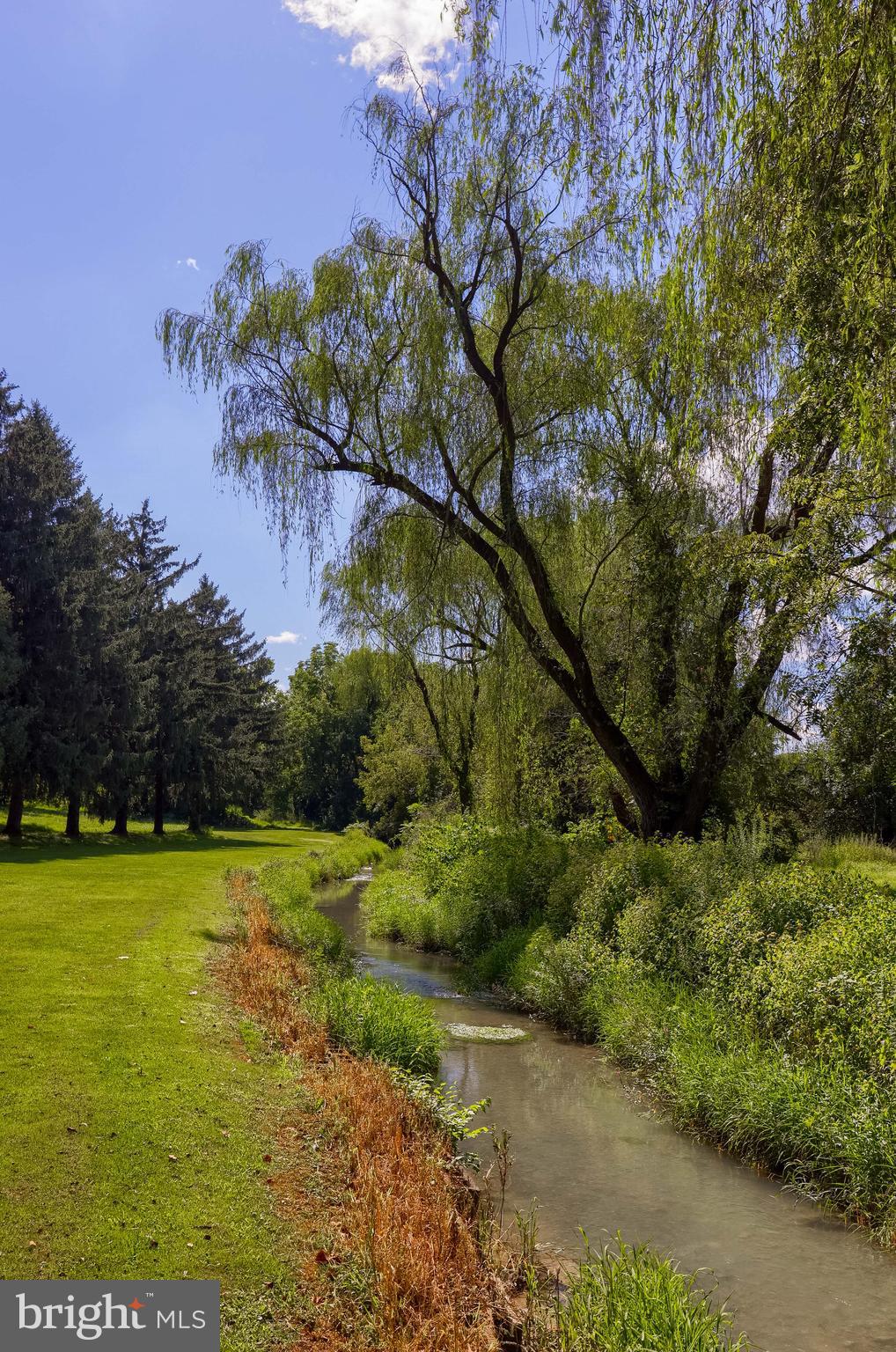 914 Meadowbreeze Lane Lititz, PA 17543 - Photo 23 of 37