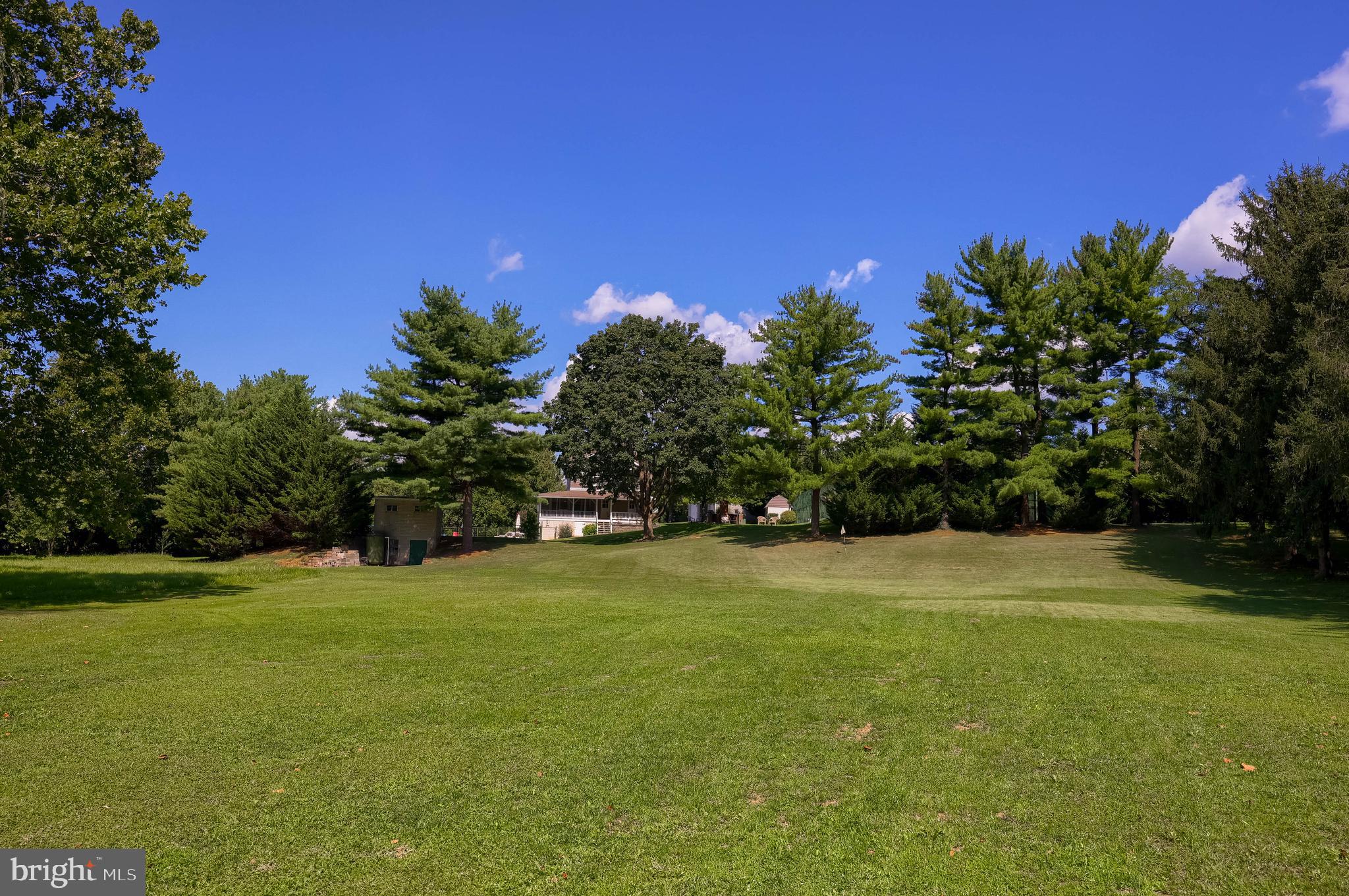 914 Meadowbreeze Lane Lititz, PA 17543 - Photo 24 of 37