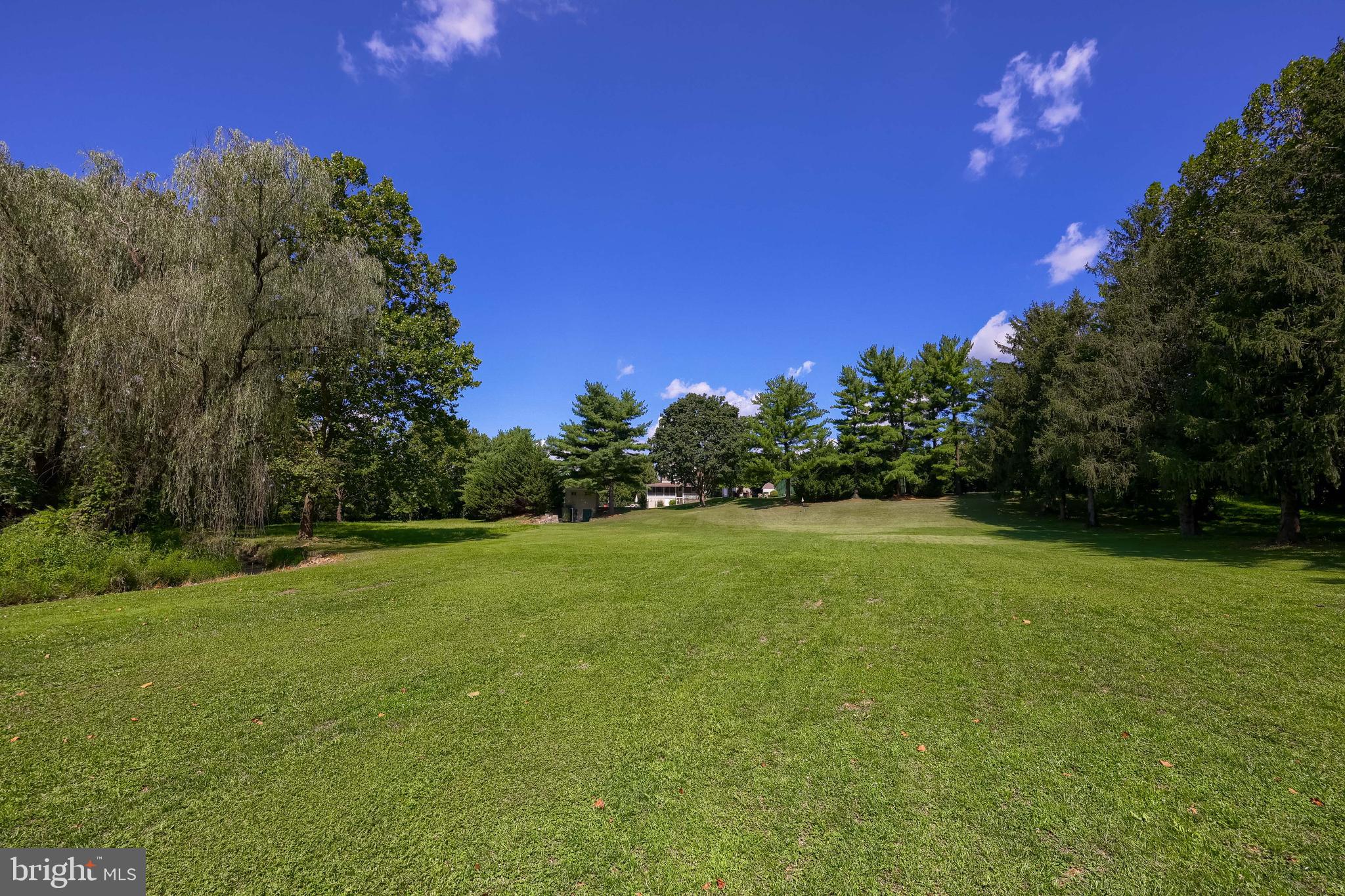 914 Meadowbreeze Lane Lititz, PA 17543 - Photo 27 of 37