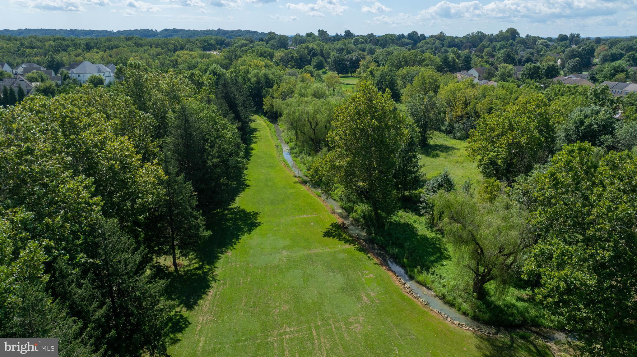 914 Meadowbreeze Lane Lititz, PA 17543 - Photo 29 of 37