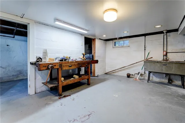 $1,850 | 304 Zuber Road, Irondequoit, NY 14622