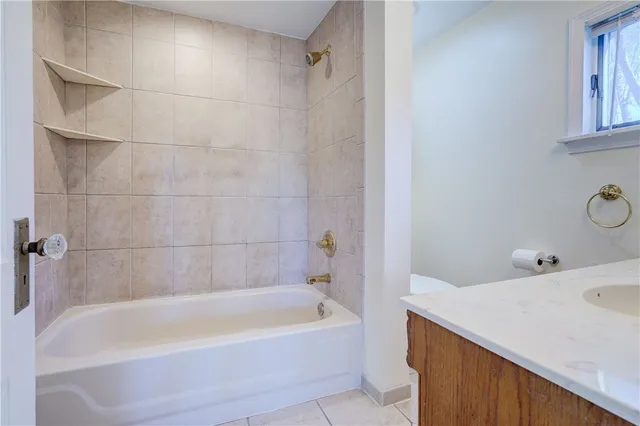 $1,850 | 304 Zuber Road, Irondequoit, NY 14622