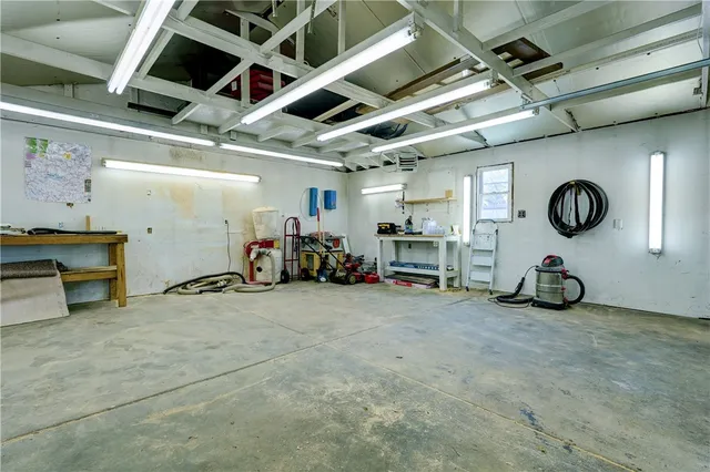 $1,850 | 304 Zuber Road, Irondequoit, NY 14622