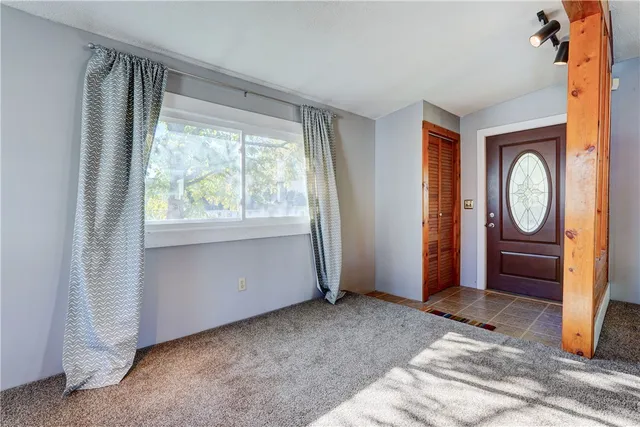 $1,850 | 304 Zuber Road, Irondequoit, NY 14622