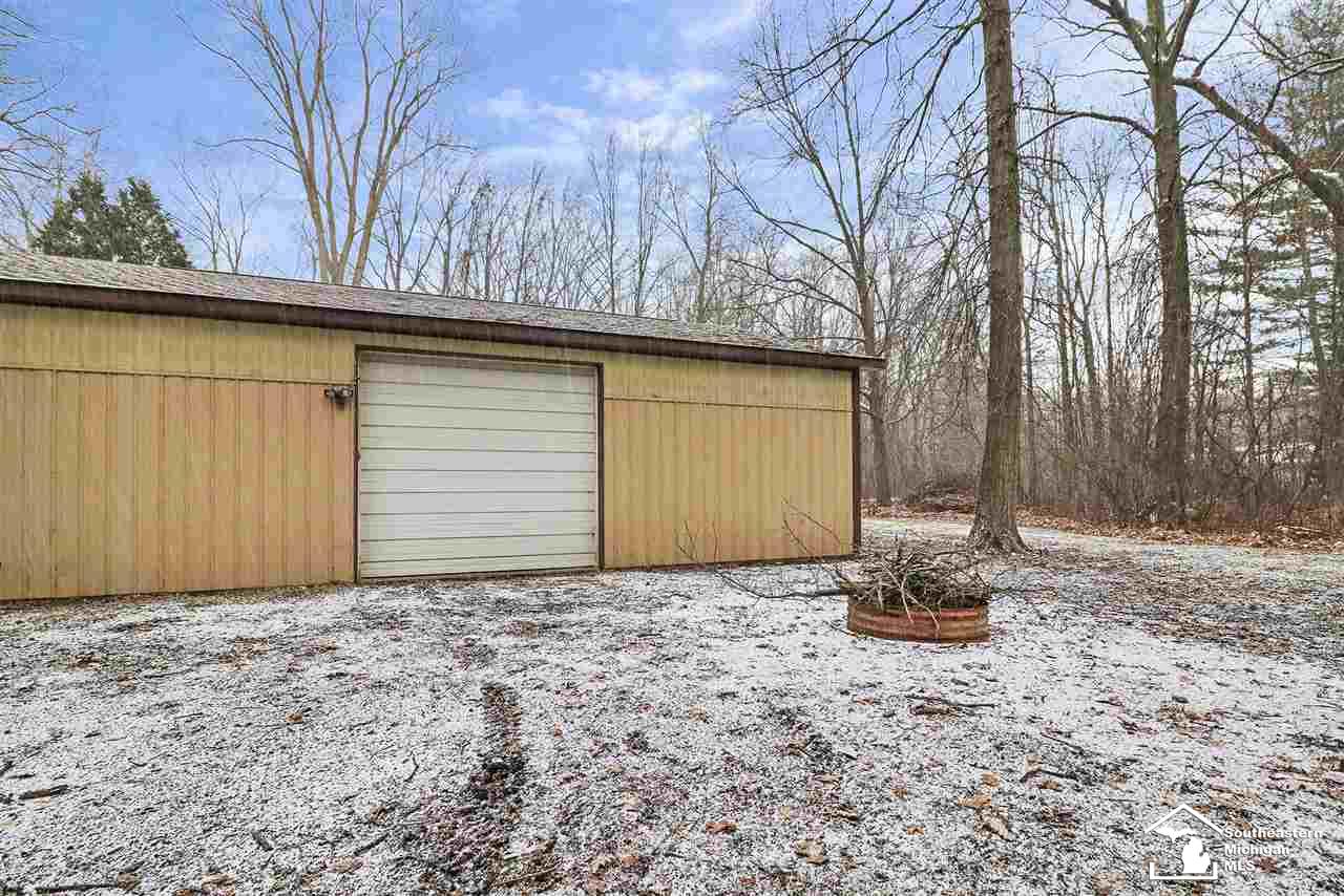 22699 Merriman Road New Boston, MI 48164 - Photo 36 of 40
