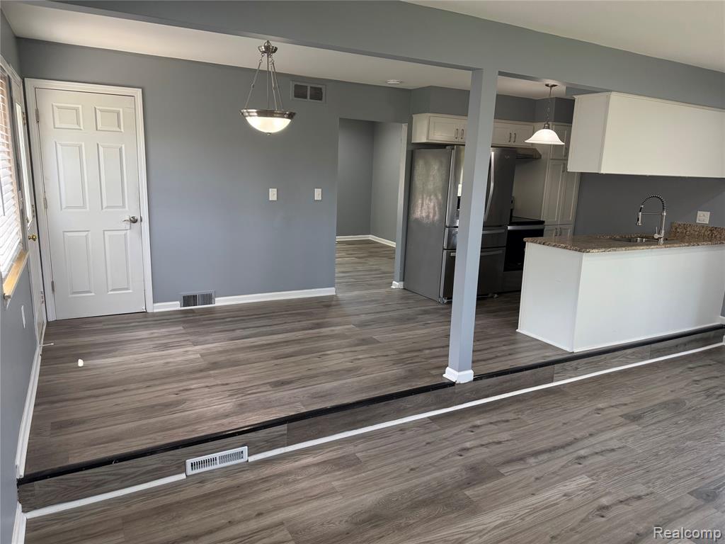 32246 Oakview Drive Warren, MI 48092 - Photo 6 of 22
