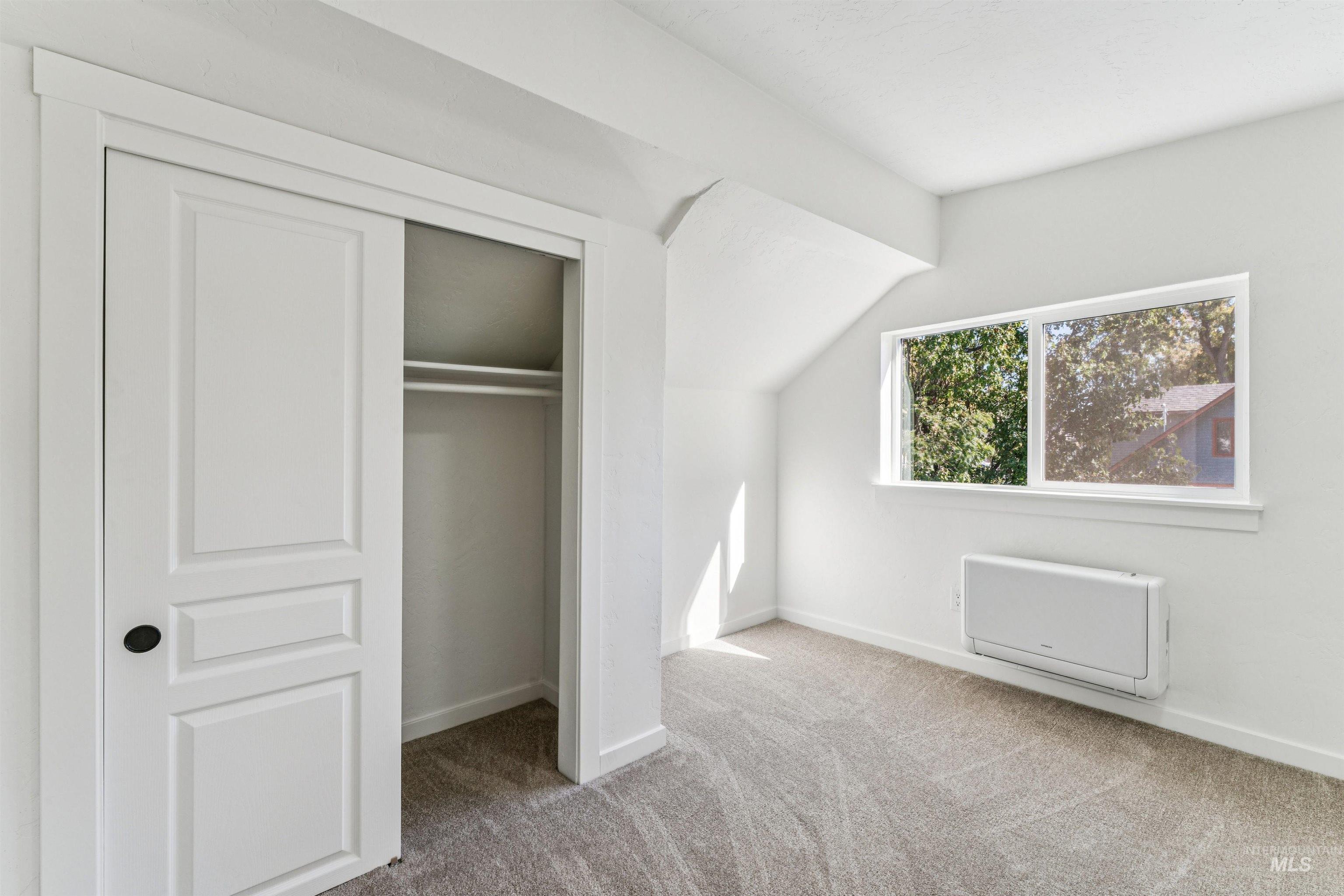 2419 West Hill Road Boise, ID 83702 - Photo 29 of 50 View of closet