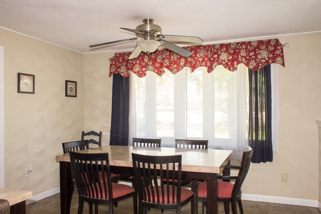 136 Jeannine Road Bellingham, MA 02019 - Photo 3 of 19 Gallery Image 3