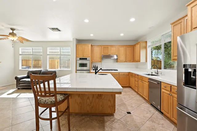 a view of bathroom with bathtub