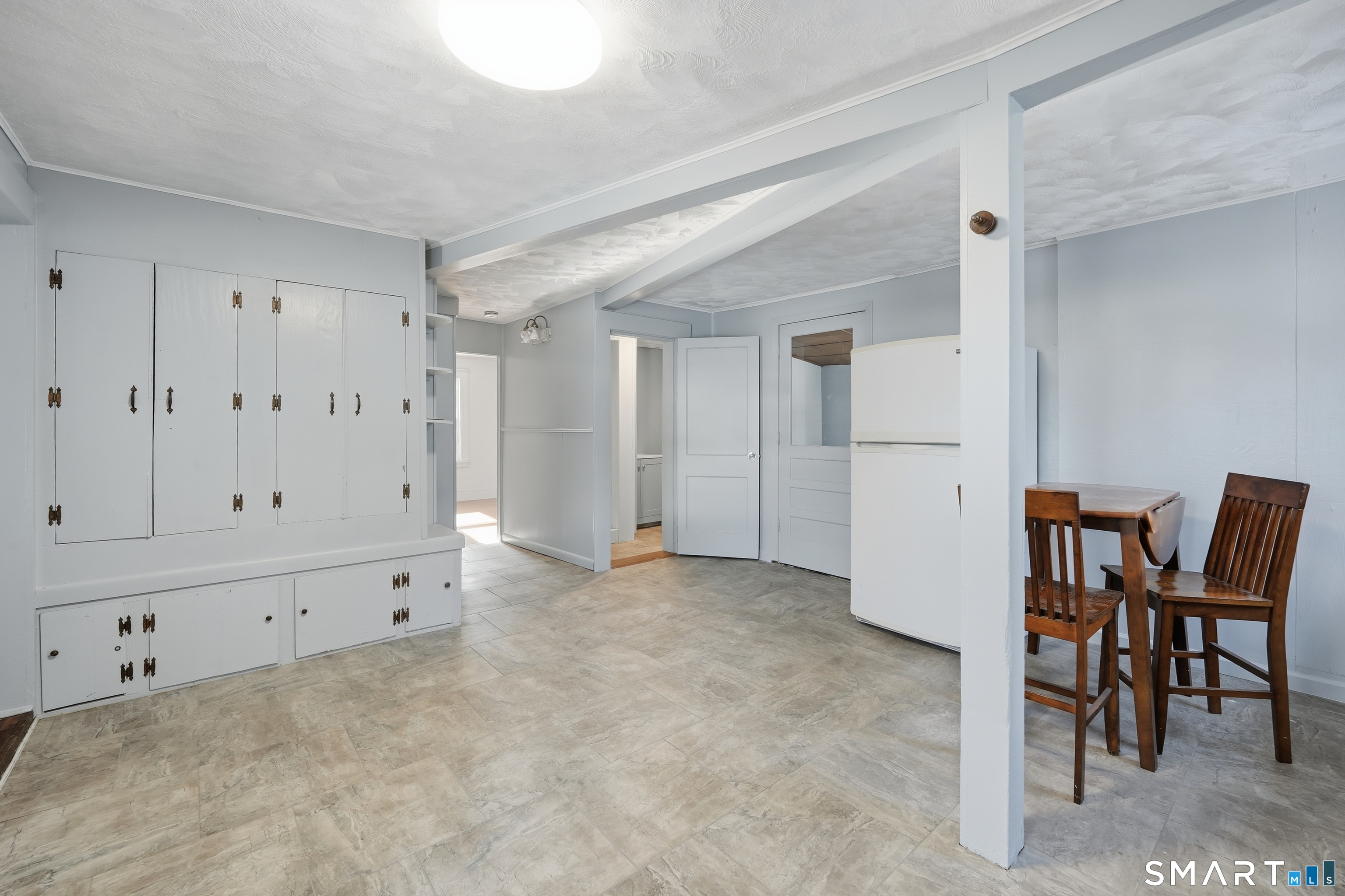 158 McKee Street Manchester, CT 06040 - Photo 7 of 37