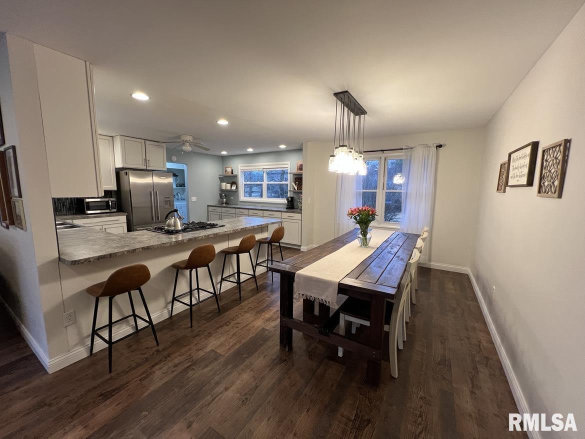 5 West Hickory Bow Macomb, IL 61455 - Photo 14 of 32