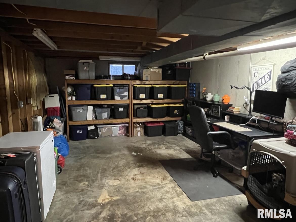 5 West Hickory Bow Macomb, IL 61455 - Photo 31 of 32