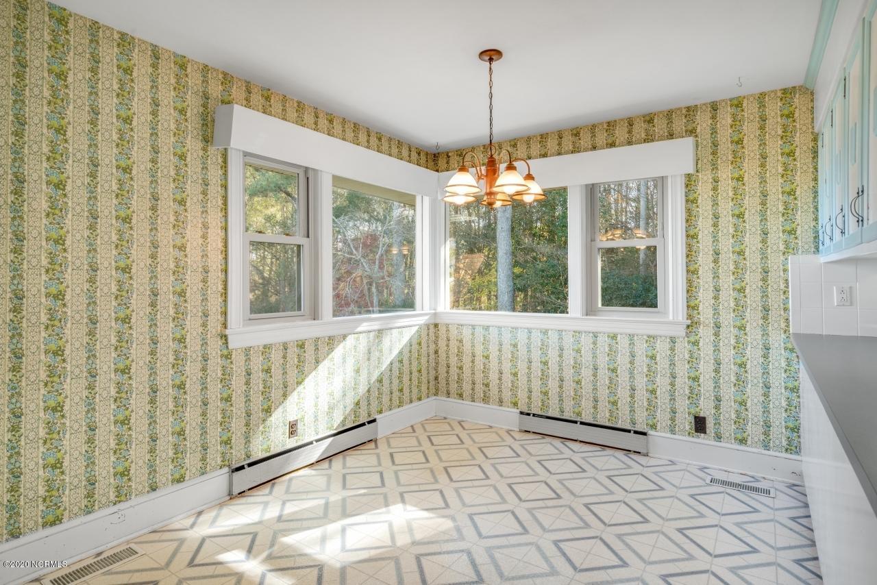 9588 Eunice Road Bailey, NC 27807 - Photo 15 of 38 Breakfast Nook